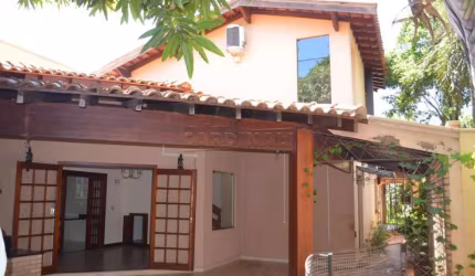 Casa Sobrado Condomínio em São Carlos