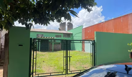 Galpão comercial em ótima localização.