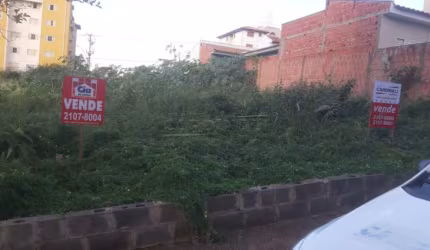 Terreno Padrão em São Carlos
