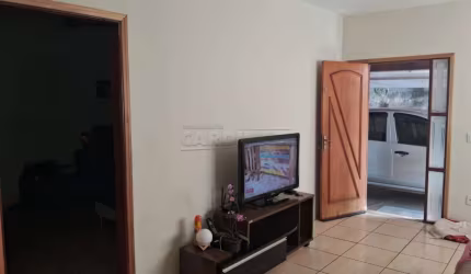 Casa com ótima localização