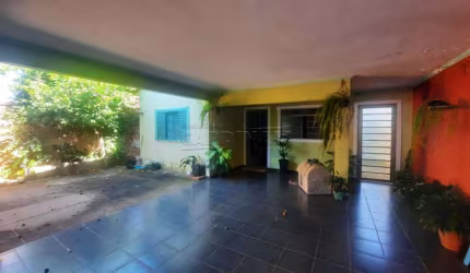 Casa com Edícula à Venda no Jardim Menzani!! Conforto e Funcionalidade por R$ 381.600,00!