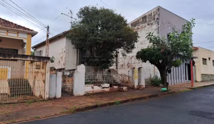 Casa antiga para demolição