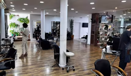 Excelente prédio comercial para alugar no coração do Cambuí em Campinas!