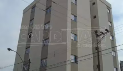 Apartamento com 1 dormitório no Centro próximo a Escola Prof. Sebastião de Oliveira Rocha em São Carlos