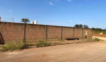 lote no Jardim Embare