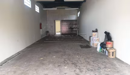 Salão Comercial no Jardim Bandeirantes próximo a Papelaria Tropical em São Carlos