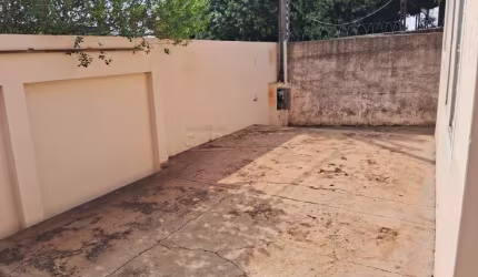 Casa espaçosa com localização privilegiada