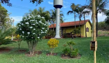 Linda chácara com localização espetacular e acesso facil