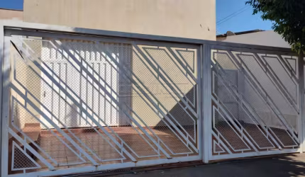 Imóvel  com parte comercial e residencial  com locação  boa para comércio