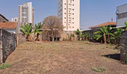 Imóvel comercial ou residencial com ótima localização, pronto para estacionamento ou lava jato