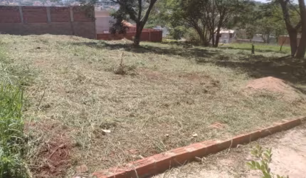 Oportunidade terreno com excelente localização ao lado do condomínio