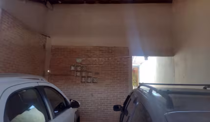 Casa com ótima localização, a 5 minutos do centro da cidade