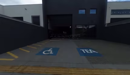 Comercial Galpão em São Carlos