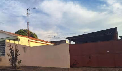 Terreno no Jardim Menzani Ibaté- 275m², próximo à praça, por R$ 160 mil