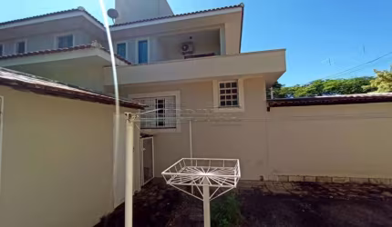 Casa Sobrado Condomínio em São Carlos