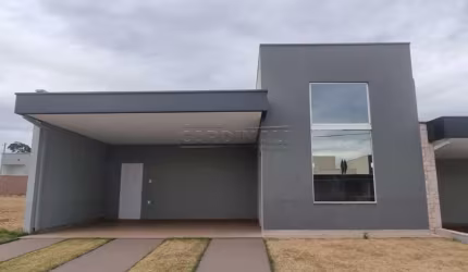 Grande oportunidade de adquirir uma linda e confortável casa no Condomínio Bella Vittá