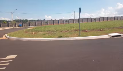 Terreno Condomínio em São Carlos