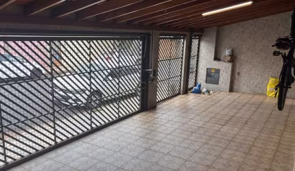Excelente oportunidade de adquirir uma casa com edícula e 4 dormitórios no Santana.
