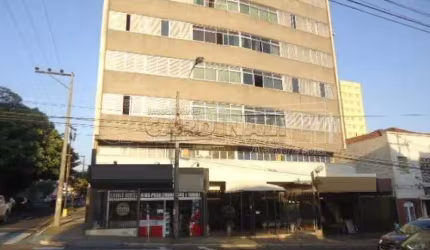 Apartamento com 3 dormitórios no Centro próximo a Escola Álvaro Guião em São Carlos