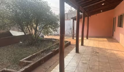 Casa com boa localização próximo escola, creche e supermercados