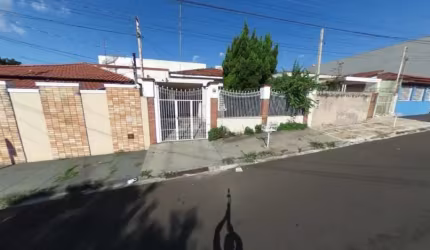 Imóvel Próximo da Avenida Henrique Gregori e e próximo da travessa sete da Vila Boa vista.