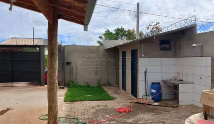 Excelente oportunidade, área de lazer com construção nova.