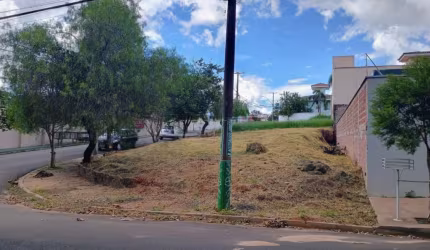 Terreno Padrão em São Carlos