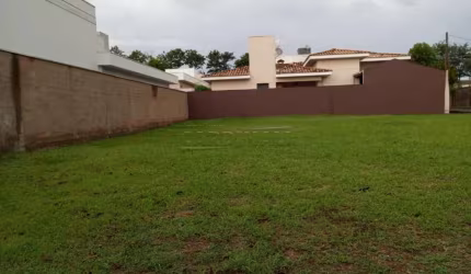 Terreno Condomínio em São Carlos