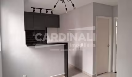 Apartamento com ótima localização, área de lazer completo, portaria 24 horas