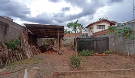 Terreno Localizado no Residencial Samambaia.