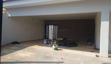 Casa com boa localização próximo escola e creche