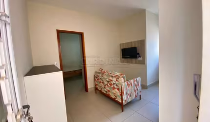 Apartamento Kitchnet com Condomínio em Campinas