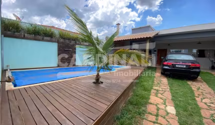 Casa no bairro Parque Fehr, São Carlos/SP.