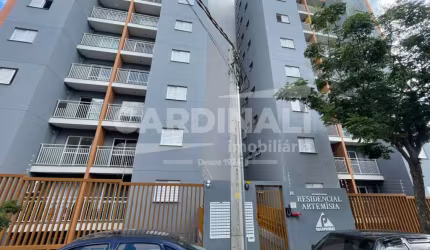 Lindo apartamento com móveis planejados em ótimo condomínio