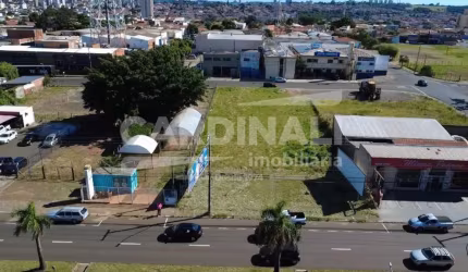 Terreno Comercial em São Carlos