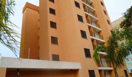 Apartamento com 2 dormitórios no Centro próximo a Escola Prof. Sebastião de Oliveira Rocha em São Carlos