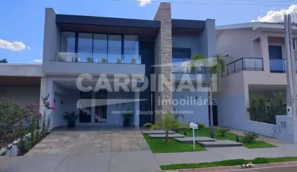 Casa em condomínio fechado com excelente localização próximo a mercado e centro