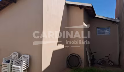 Casa com ótima localização, a 5 minutos do centro da cidade