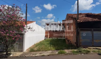 Terreno Muito Bem Localizado Bairro Parque Santa Felícia.