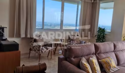Belíssima Cobertura à Venda no Alphaville Campinas com 3 suítes e 4 vagas garagem.