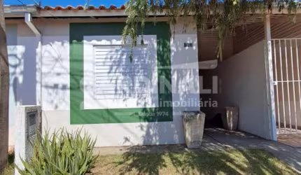 Imóvel em condomínio fechado
