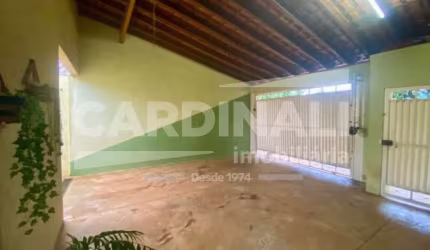 Casa bem localizada, próximo ao Shopping Jaraguá e Havan.