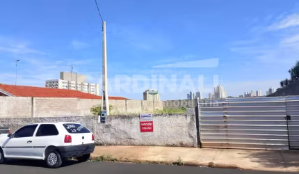 Terreno com excelente localização para comércio próximo escola e supermercados.
