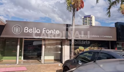Imóvel comercial localizado na rua de mais movimento da cidade.