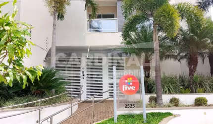 Apartamento com excelente localização próximo ao centro.