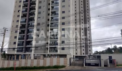 Apartamento com excelente localização, próximo a mercado e shopping.