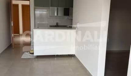 apartamento de 2 suítes bem localizada