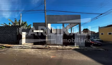 Galpão comercial com ótima localização em São Carlos.