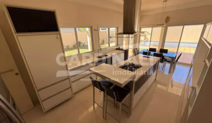 Casa Sobrado Condomínio em São Carlos