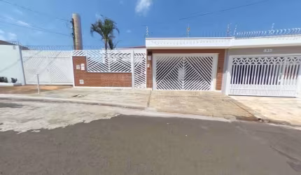 Casa Padrão em São Carlos